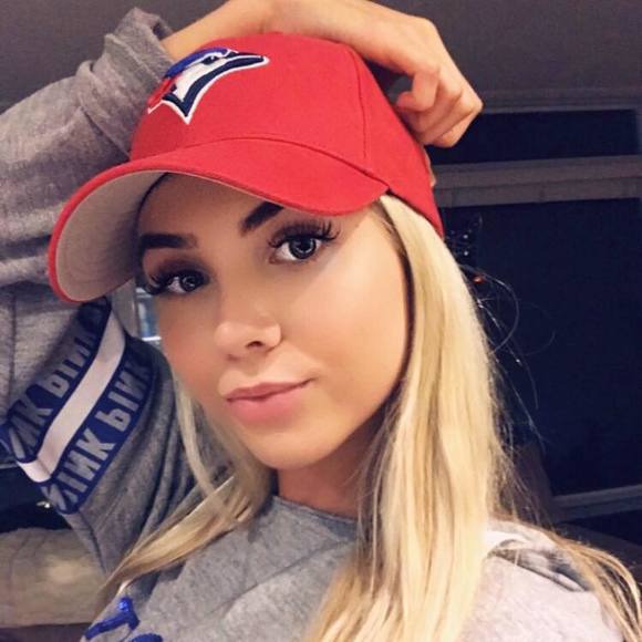 Meet your Posher, Charisma - Picture 1 of 1